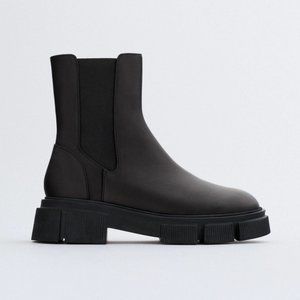 Zara BLACK LUG SOLE LOW HEEL LEATHER ANKLE BOOTS